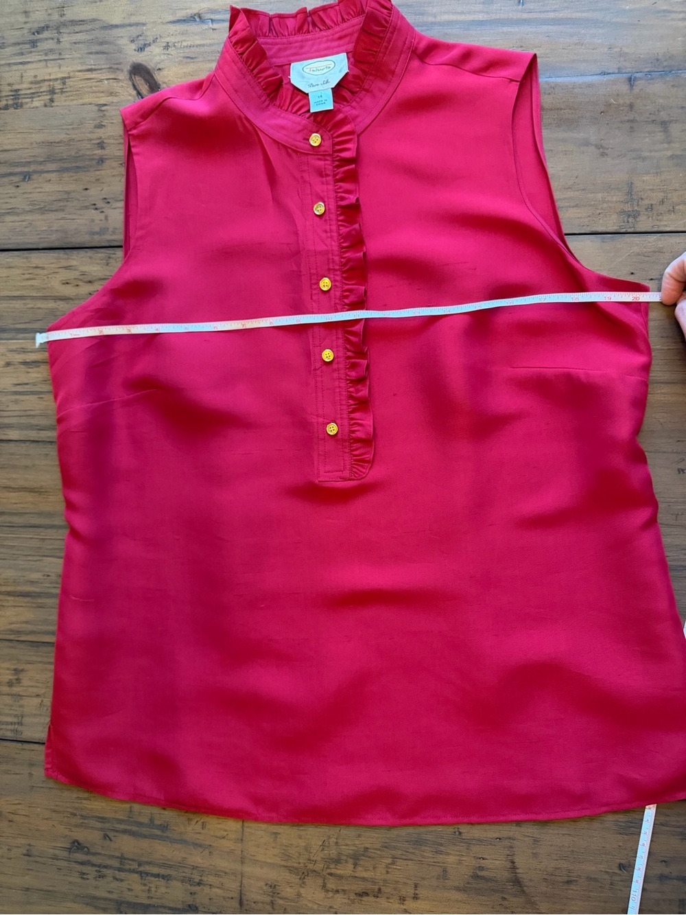 Talbots Red Sleeveless Ruffle Placket Top with Gold Buttons 100% Silk - Picture 4 of 6